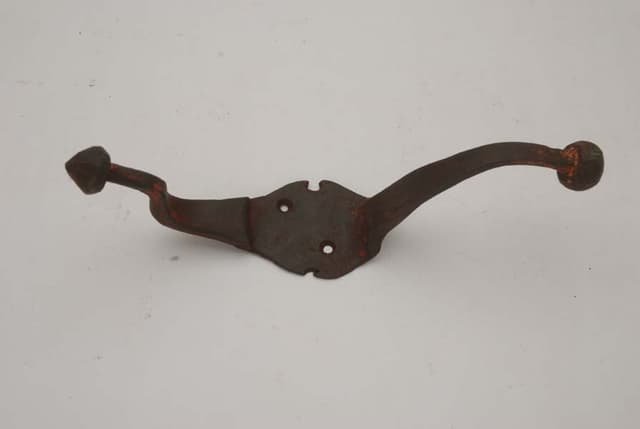 Image of an ironmongery product, a hook