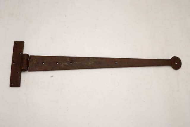 Wrought iron hinge — alternate profile