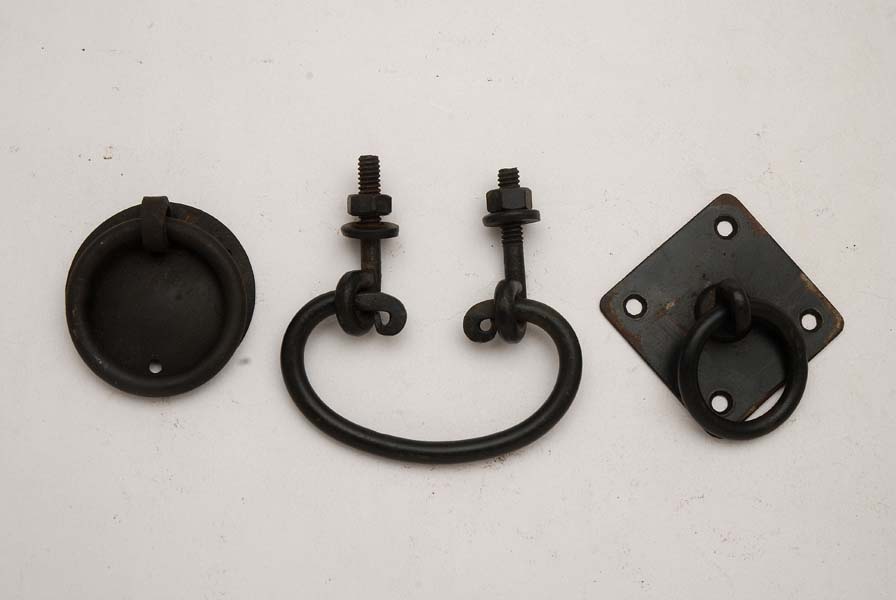 Simple and elegant iron door lock